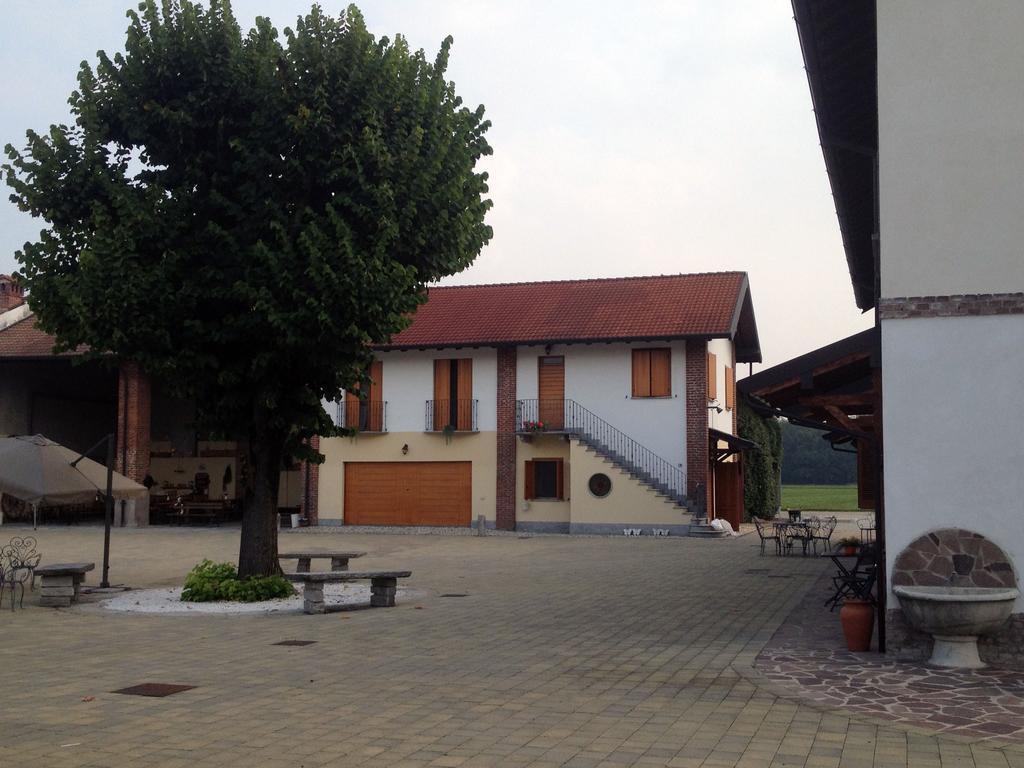 Bed And Breakfast Azienda Agricola Cascina Salazzara 马真塔 外观 照片